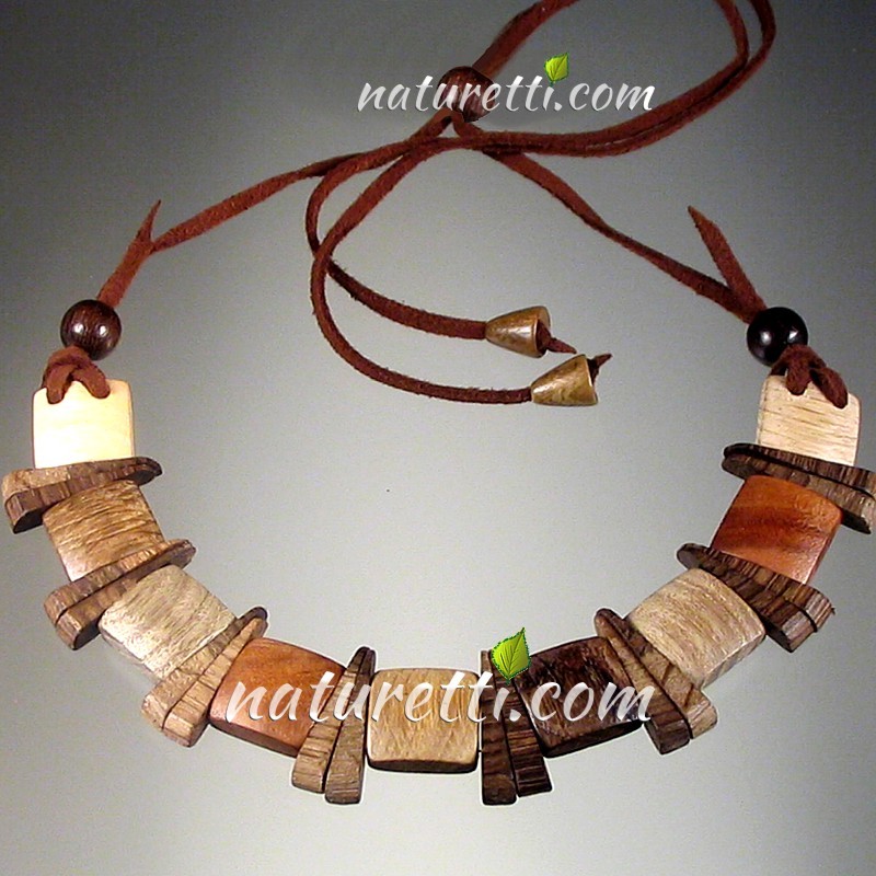 Damenschmuck, Halskette aus Holz